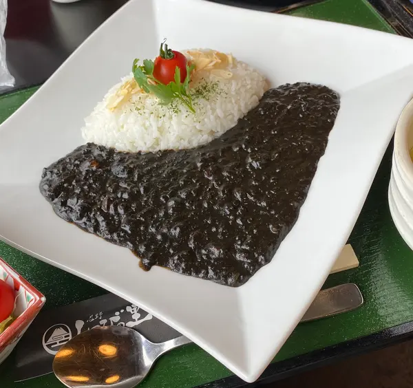 忍者の黒カレー