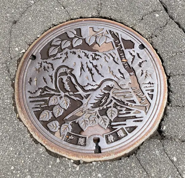 ご当地マンホール