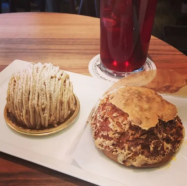 カフェスペースで🍰