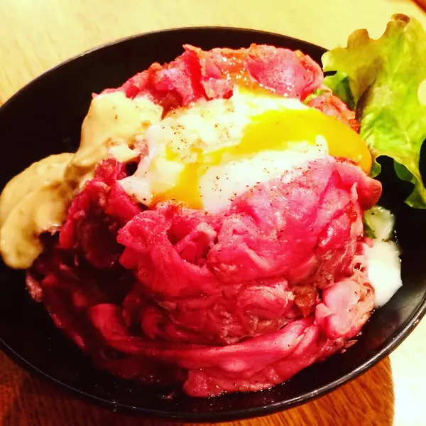 ローストビーフ丼