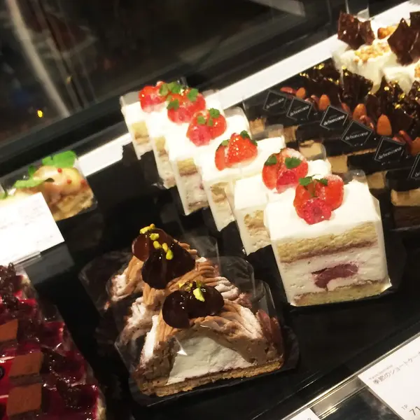 ショーケースの中は宝石箱！