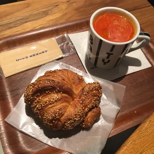 パンとスープで軽食