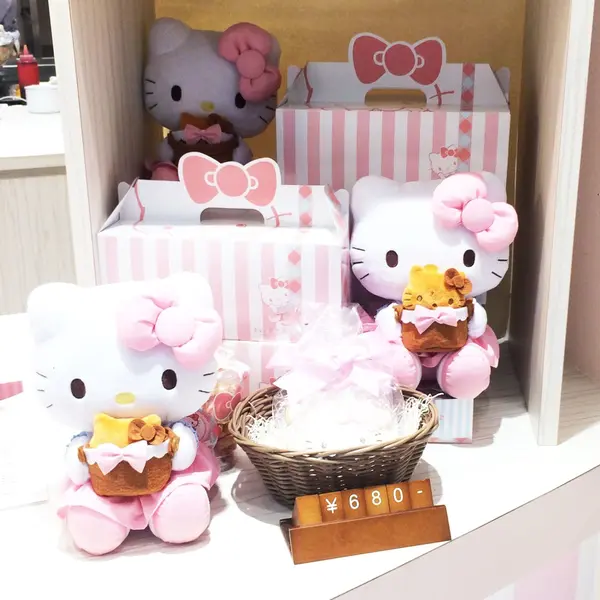 店内には