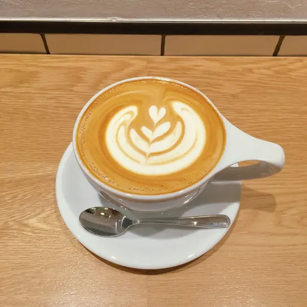 カフェラテ 560円