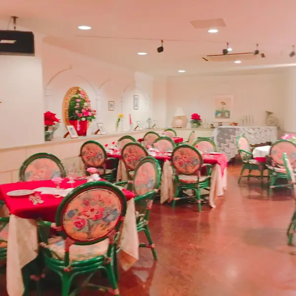 🍽ランチ 3000円〜
     ディナー 5000円〜