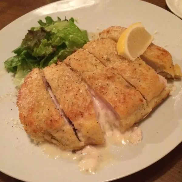 お肉料理もボリューミー＊