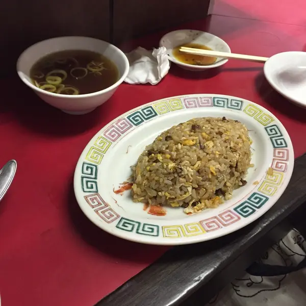 一粒一粒油でコーティングされた炒飯がこちら