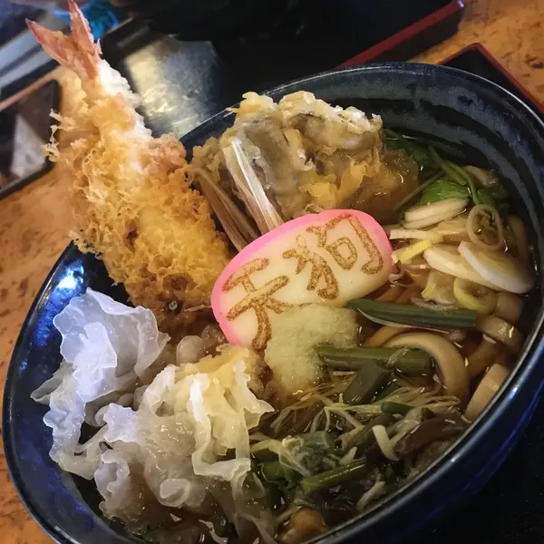 どーん！看板メニューの貫禄がすごい。