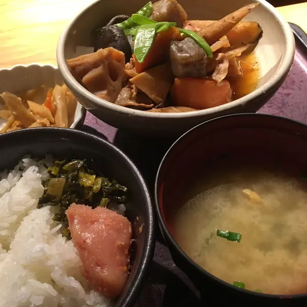 博多郷土料理がめ煮(筑前煮)定食 ￥1,000