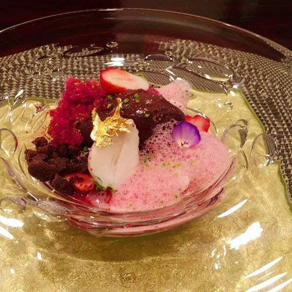 苺とチョコのデザート