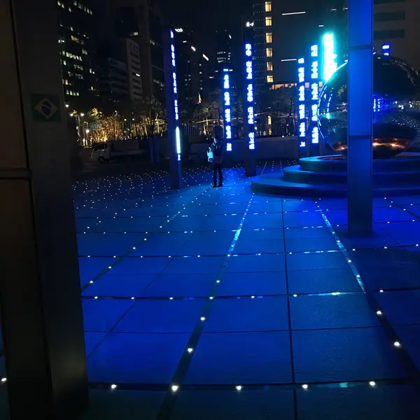 夜はLED照明もキレイ