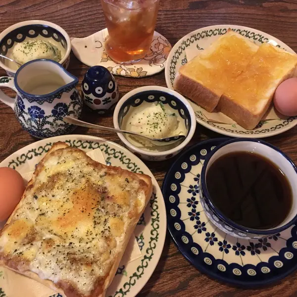 らてモーニング (＋焼きカレーチーズ) ￥600