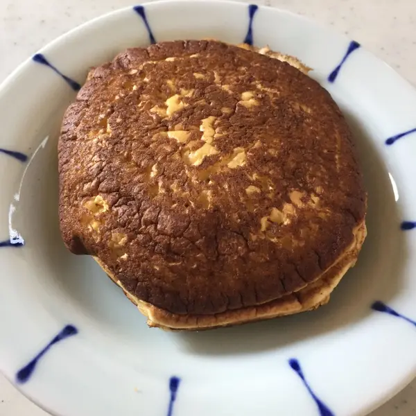 どら焼き(黒あん，白あん) 各¥360