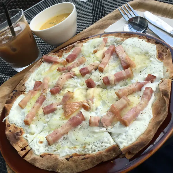 タルトフランベセット(マンスチール) ￥1,100