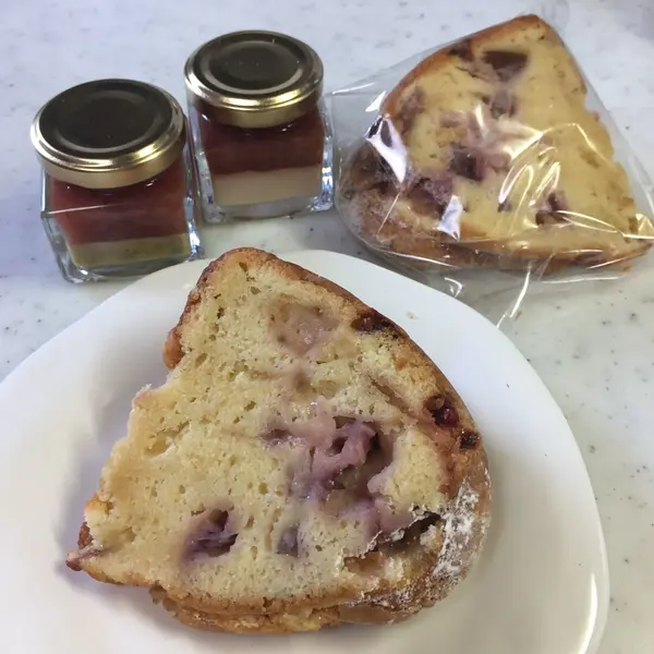 ⚫︎菖蒲産苺のケーキ ¥300