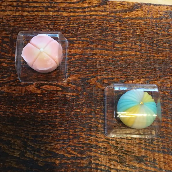 紫陽花と手毬
