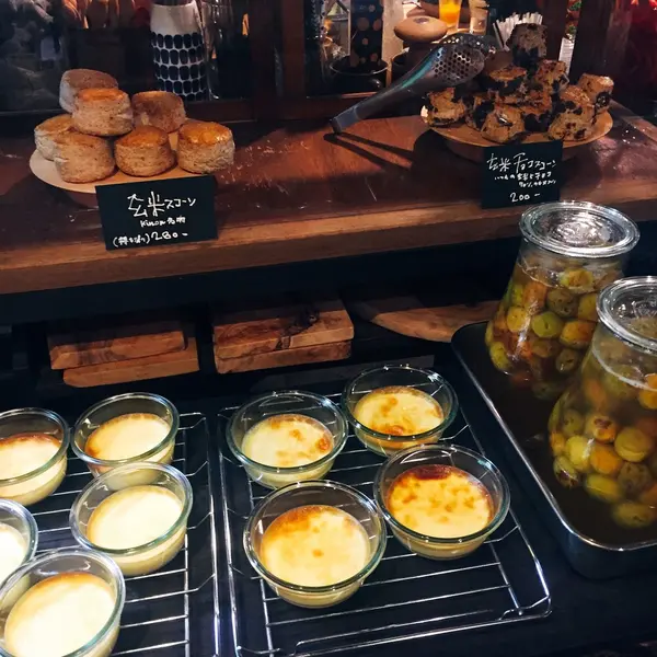 お土産には玄米スコーン。