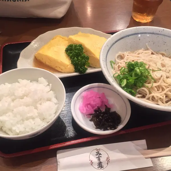 だし巻き定食850円