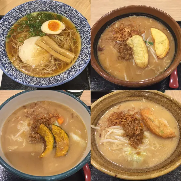 フードコートでラーメン。