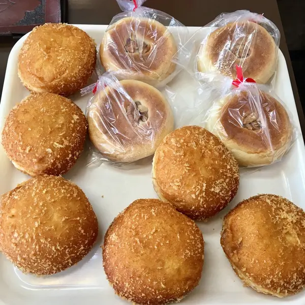 お土産によこすか海軍カレーパンとドブ板あんぱん