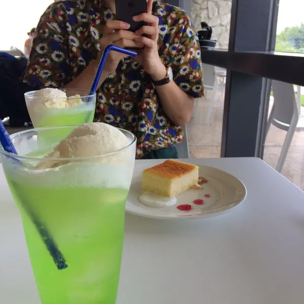 カフェ