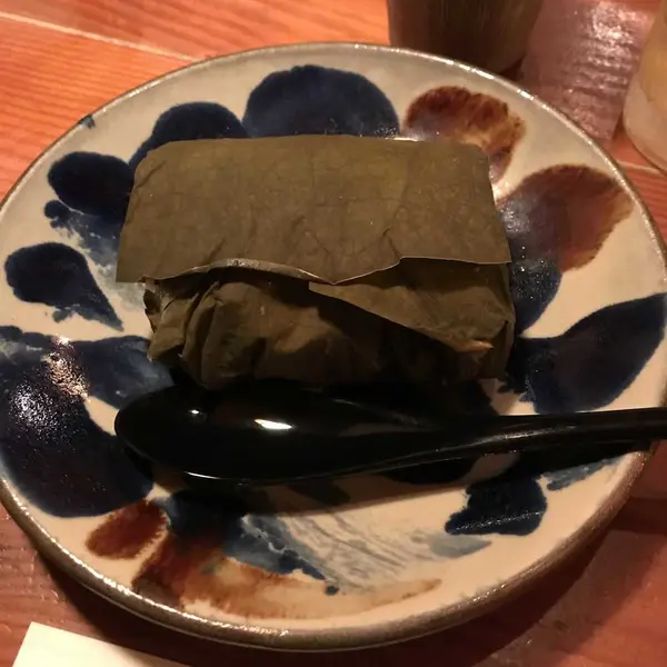 ⚫︎ 豚角煮ごはんハスの葉包み