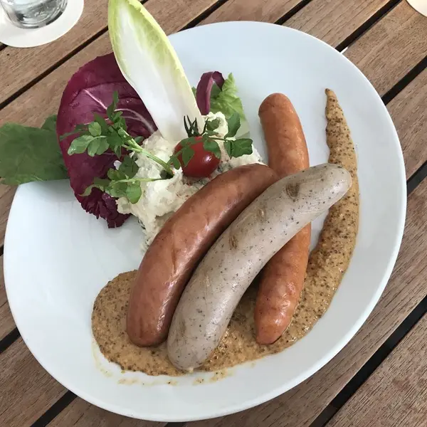 料理も美味しい😳