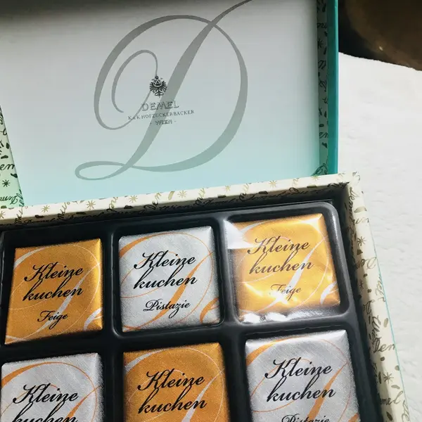 イチジクとピスタチオのパウンドケーキの中にチョコが🍫