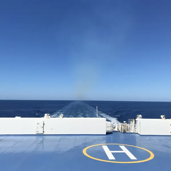快晴の日本海