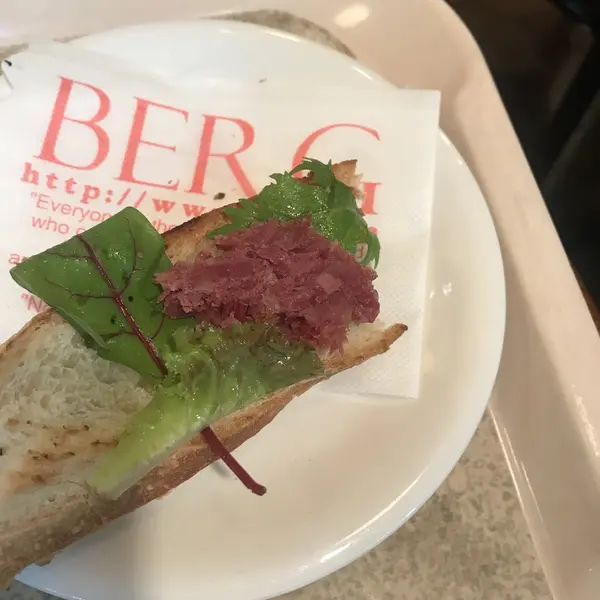 黒毛和牛のコンビーフ 600円くらい