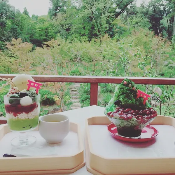 稲荷茶屋