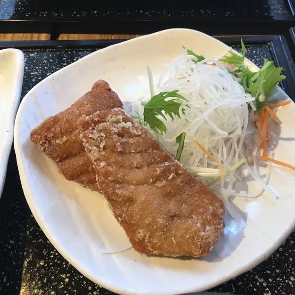 まぐろの唐揚げ