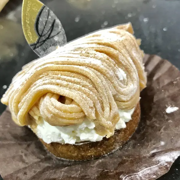 土台はタルト❣️