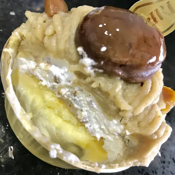 スポンジはほぼなし！