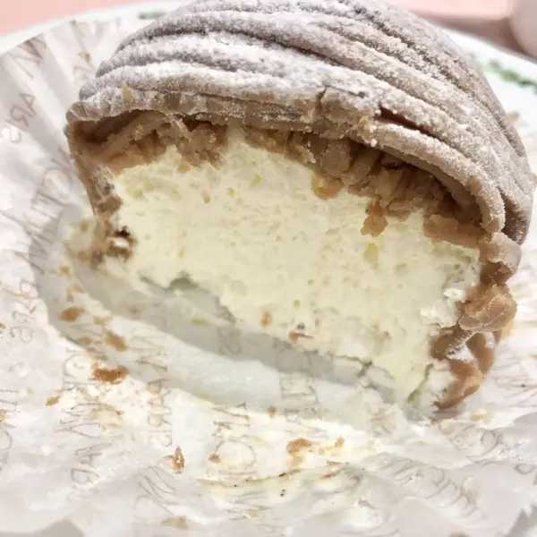 さっくりメレンゲにふんわりクリーム