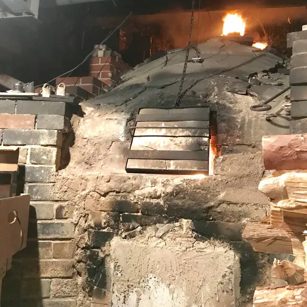 高温になると窯の最端からも炎🔥