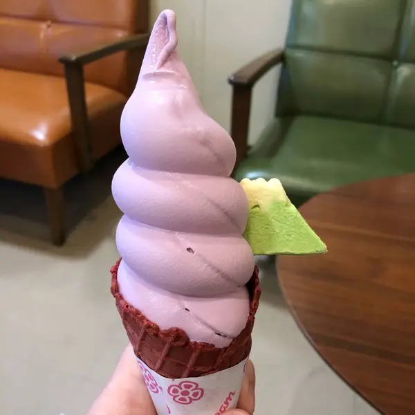 ブルーベリーのソフトクリーム