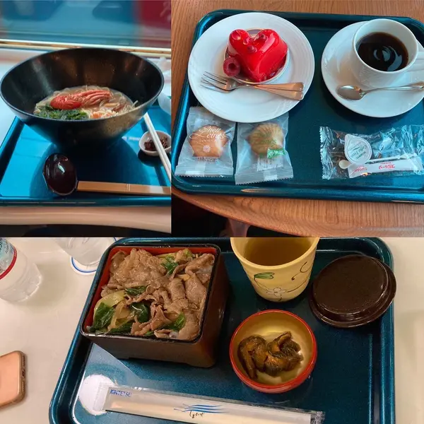 食堂車も連結。軽食、スイーツなどがいただけます。
