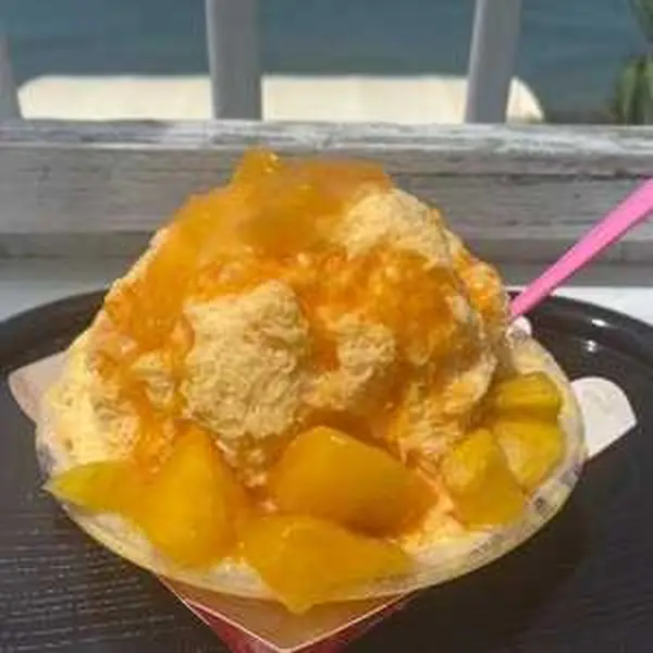 山盛りマンゴーかき氷です！