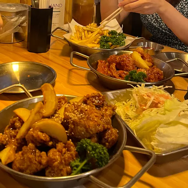 お得な3人セットメニュー