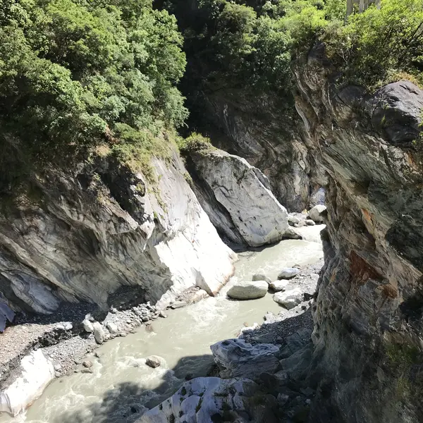 太魯閣峡谷　九曲洞付近の谷
