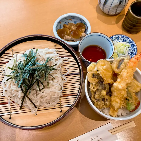 蕎麦と天丼