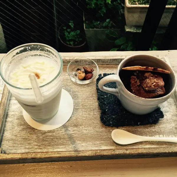 蜂蜜カプチーノとマフェ