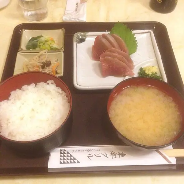 カツオ刺身定食 ¥980