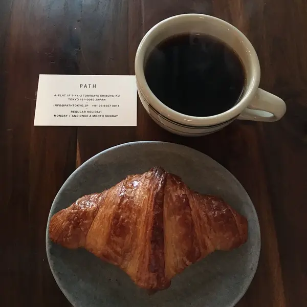 コーヒーと自家製クロワッサン