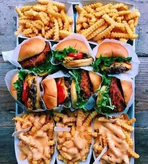 チーズをかけたポテトが美味しい！