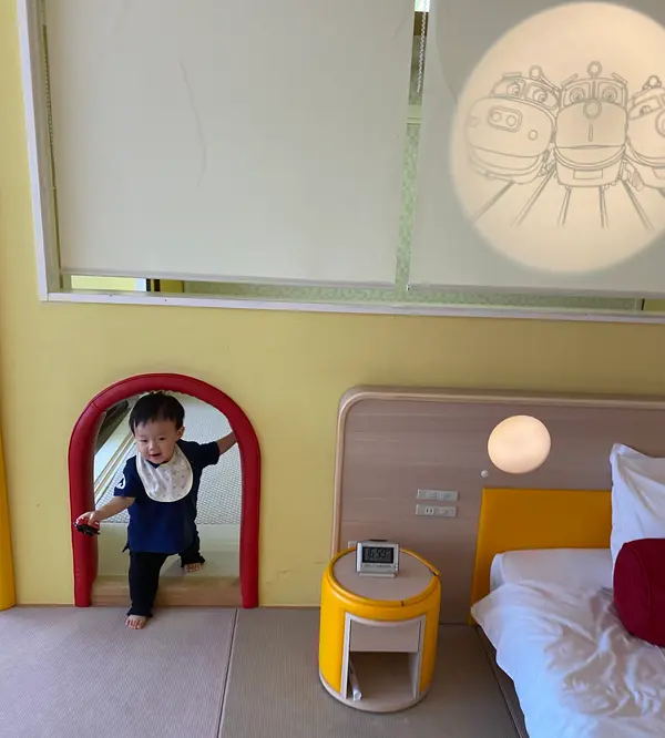 和室とベッドルームを通り抜ける子供用トンネルが楽しい♫