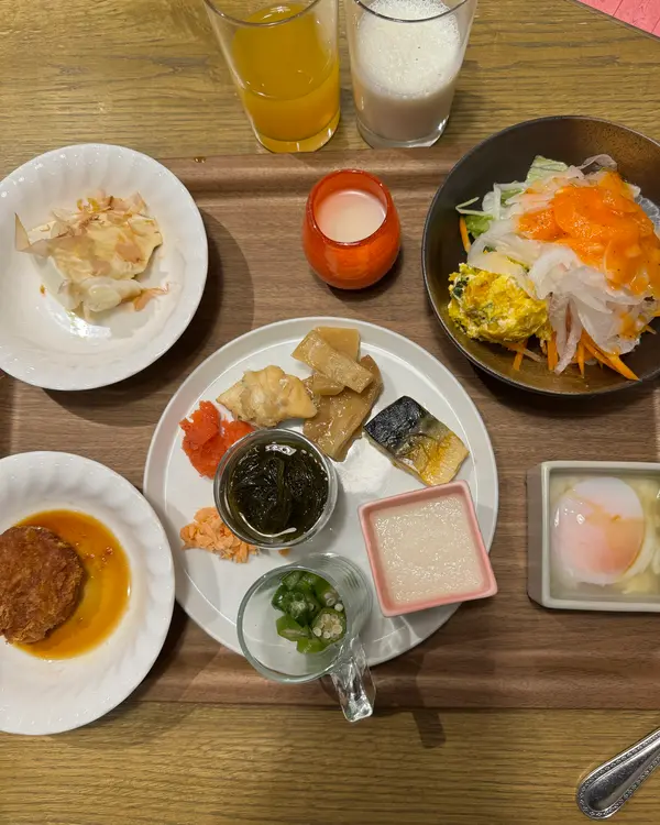 朝食ビュッフェ
