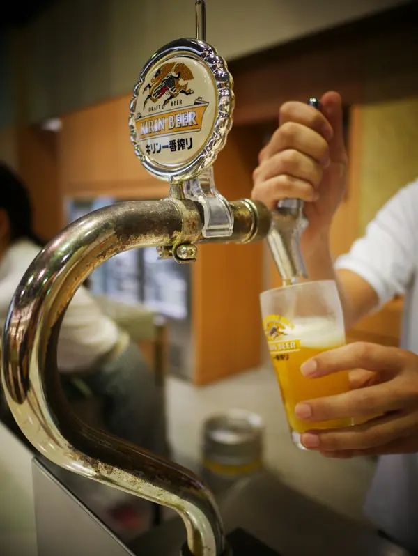 工場見学のあとは試飲タイム