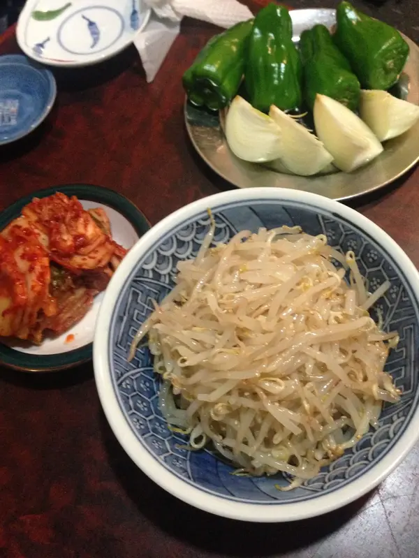 オモニ特製 キムチとナムルに野菜たち